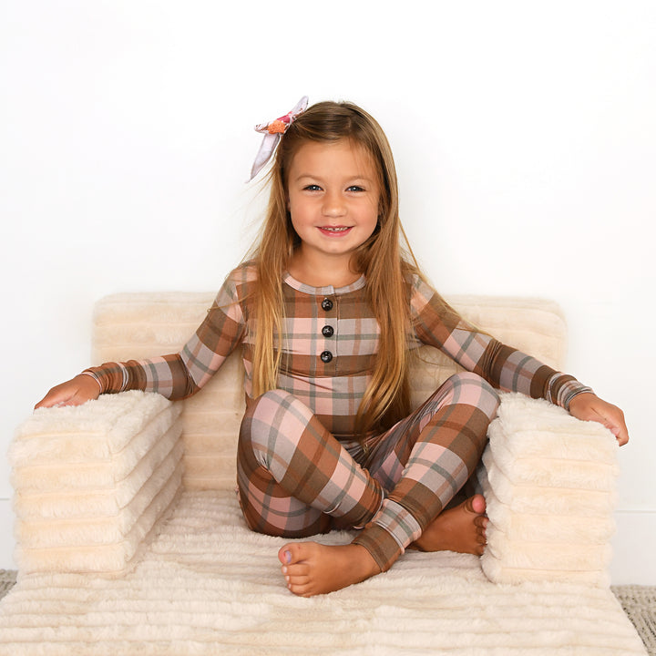 Asher TWO PIECE - Gigi and Max
