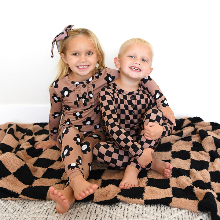 Bentley TWO PIECE - Gigi and Max