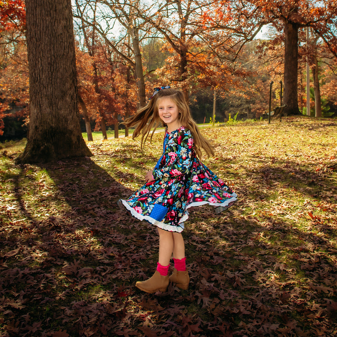 Raspberry LACE SOCKS - Gigi and Max