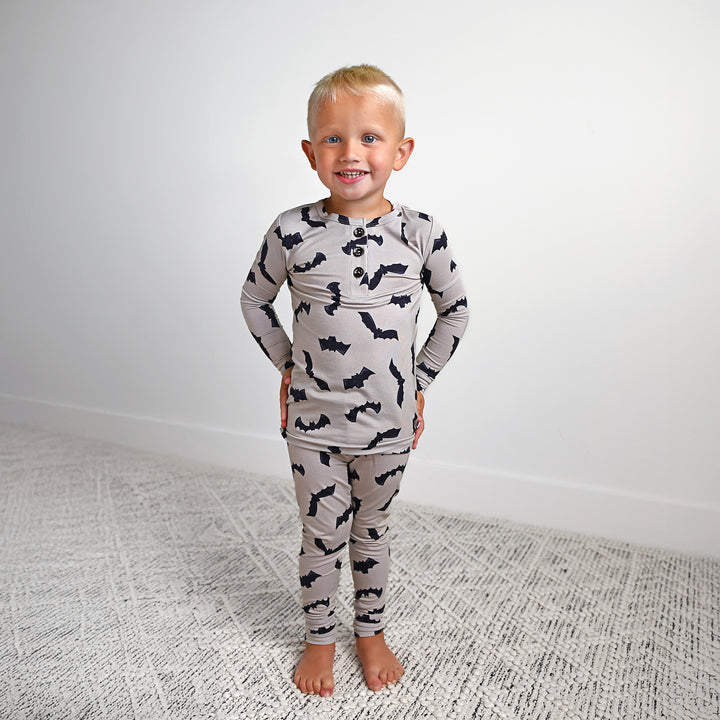 Vlad Gray Bats TWO PIECE - Gigi and Max