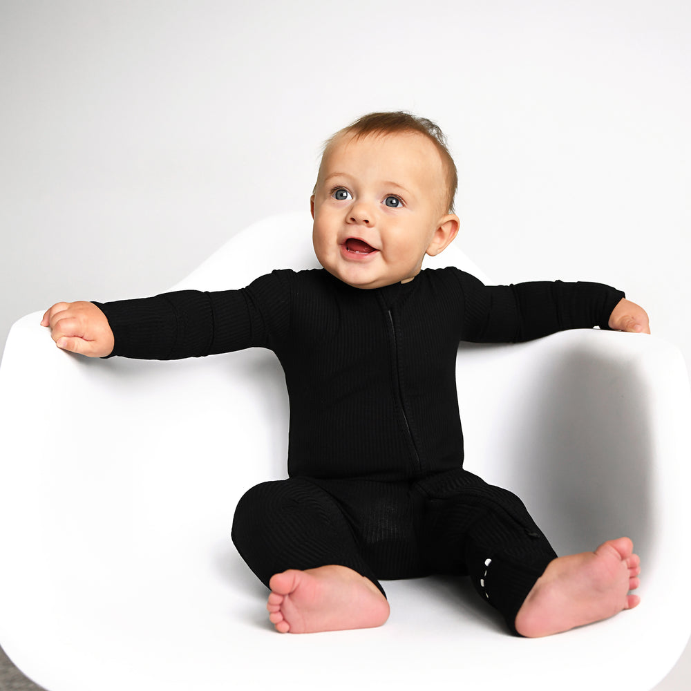 Onyx Ribbed ZIP - Gigi and Max