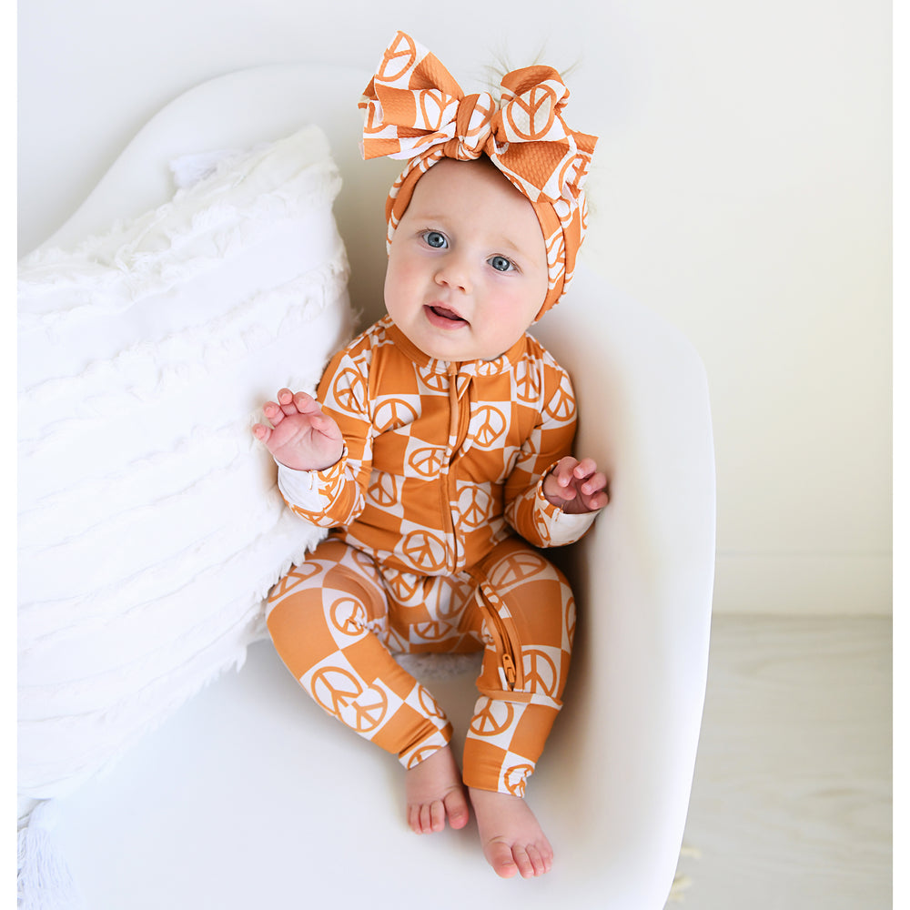 Adler HEADWRAP - Gigi and Max