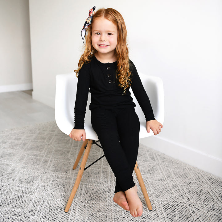 Onyx Ribbed TWO PIECE - Gigi and Max