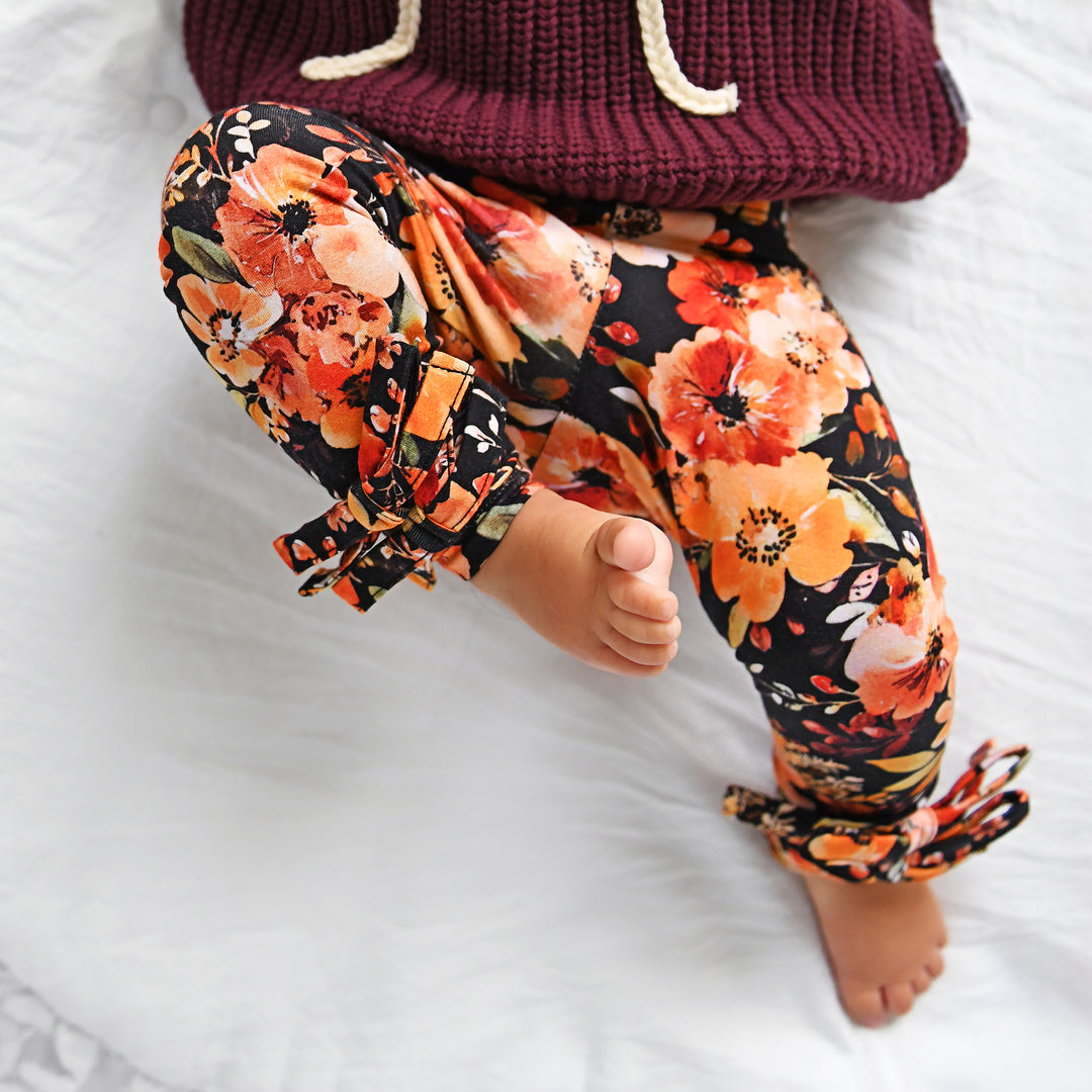 Auburn BOW LEGGINGS - Gigi and Max