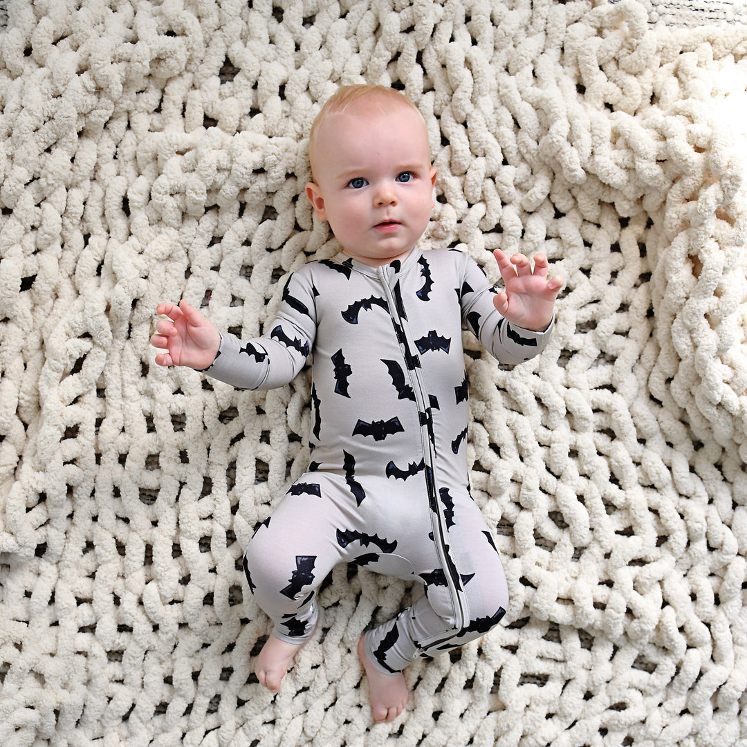 Vlad Gray Bats ZIP - Gigi and Max