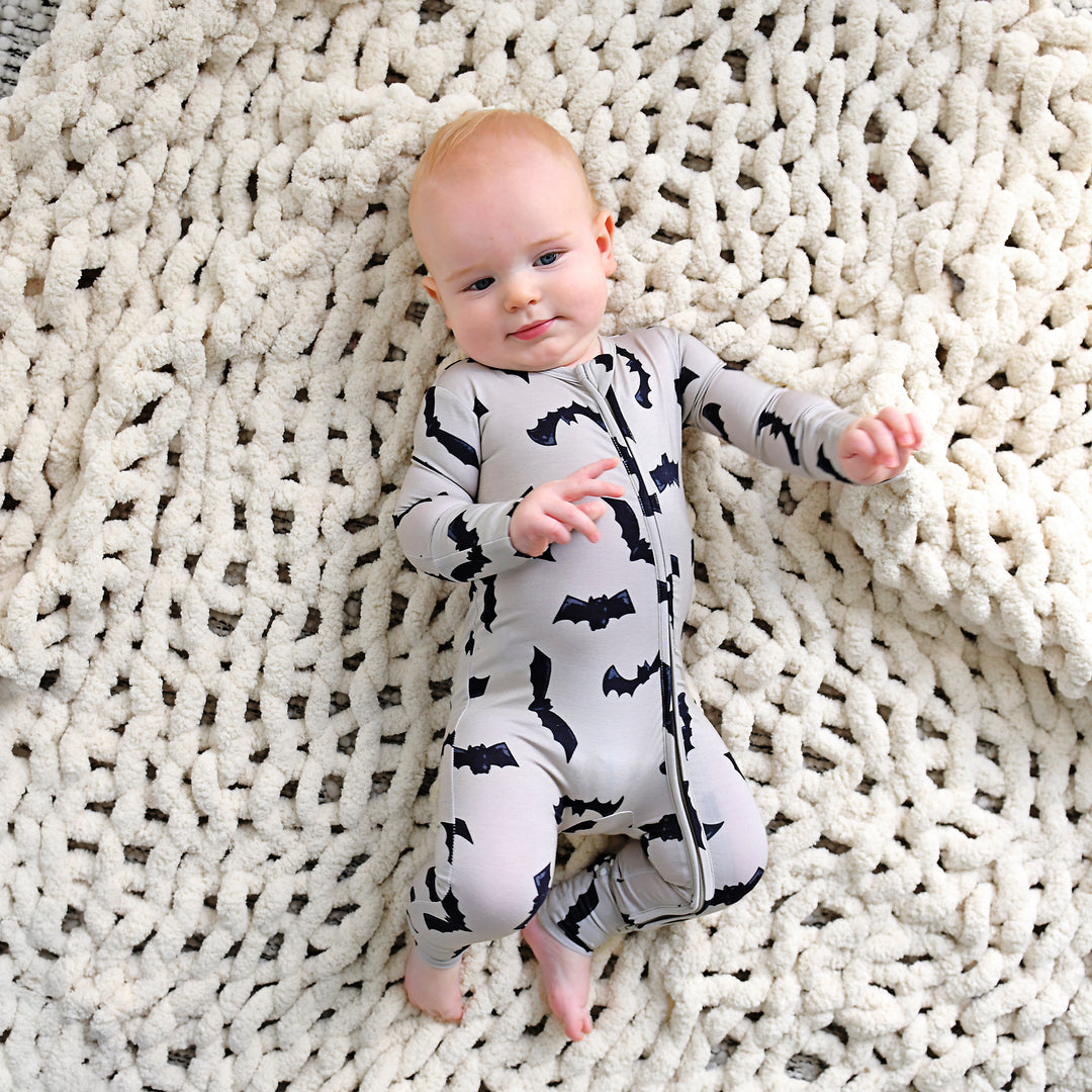 Vlad Gray Bats ZIP - Gigi and Max