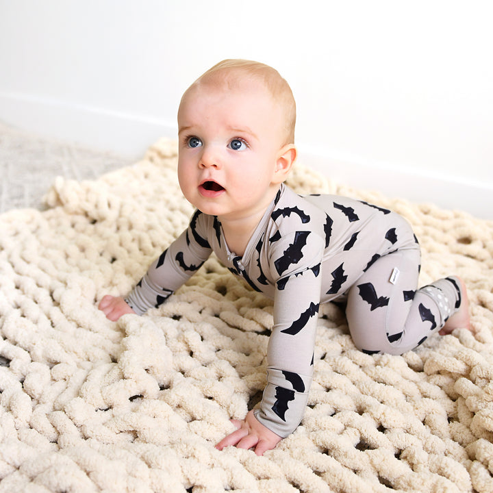 Vlad Gray Bats ZIP - Gigi and Max