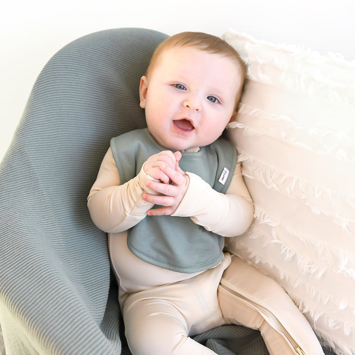 Eucalyptus SNAP BIB - Gigi and Max
