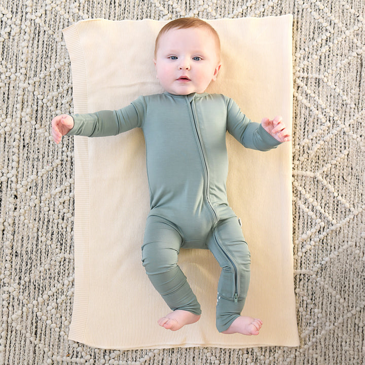 Eucalyptus ZIP - Gigi and Max