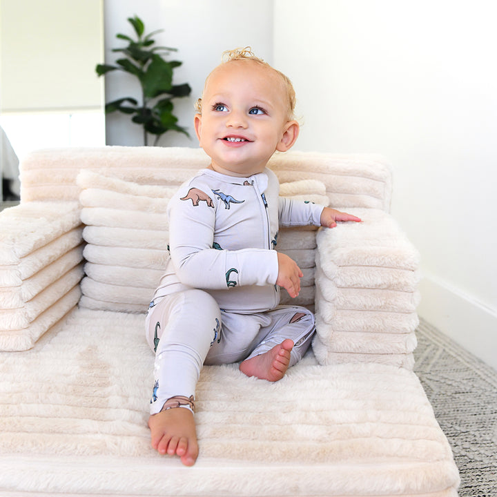 Finn Dino ZIP - Gigi and Max