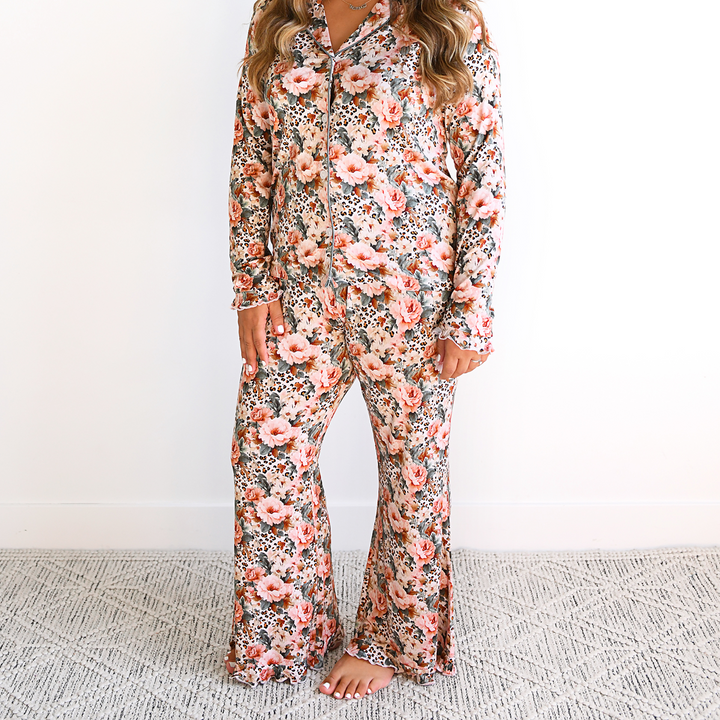 Laura WOMENS RUFFLE LOUNGE SET - Gigi and Max