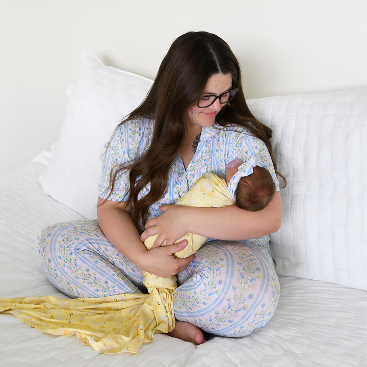 Lola SWADDLE - Gigi and Max