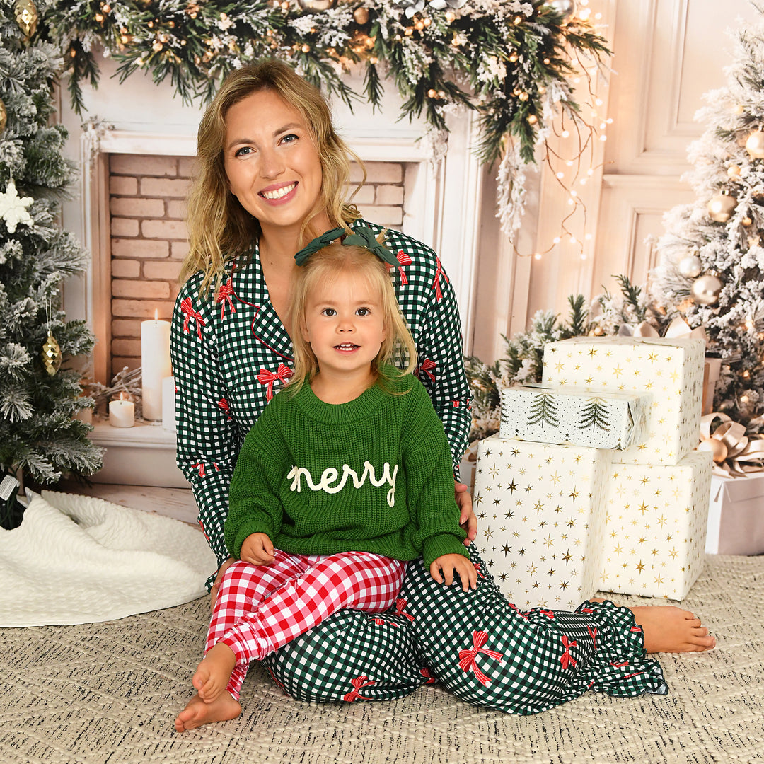 Merry Green SWEATER