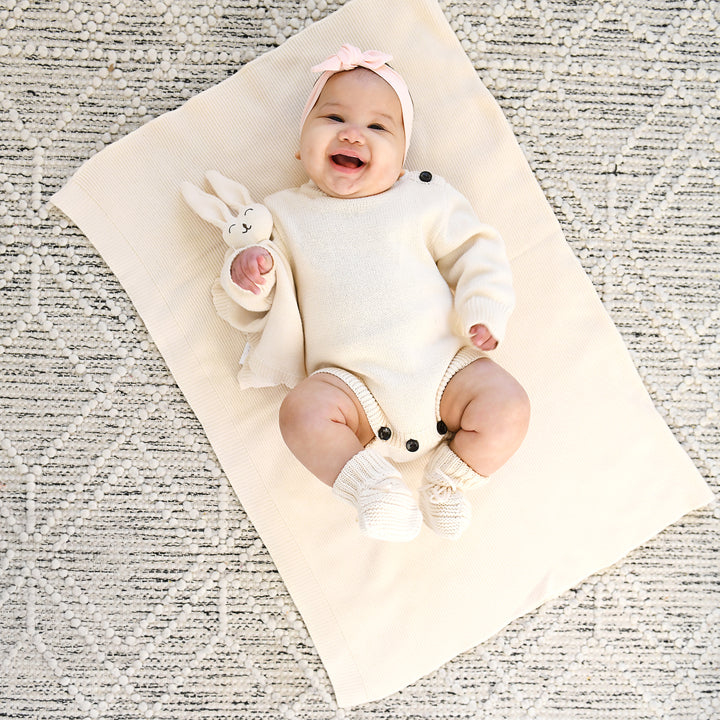 Oatmeal KNIT BOOTIES - Gigi and Max