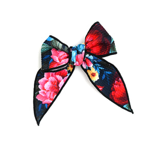 Aria CLIP BOW - Gigi and Max