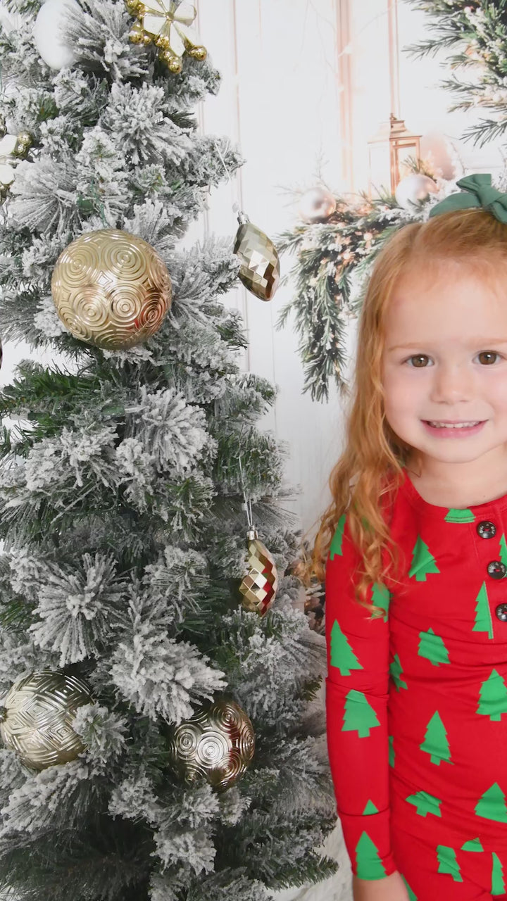 Kevin Trees TWO PIECE - Gigi and Max