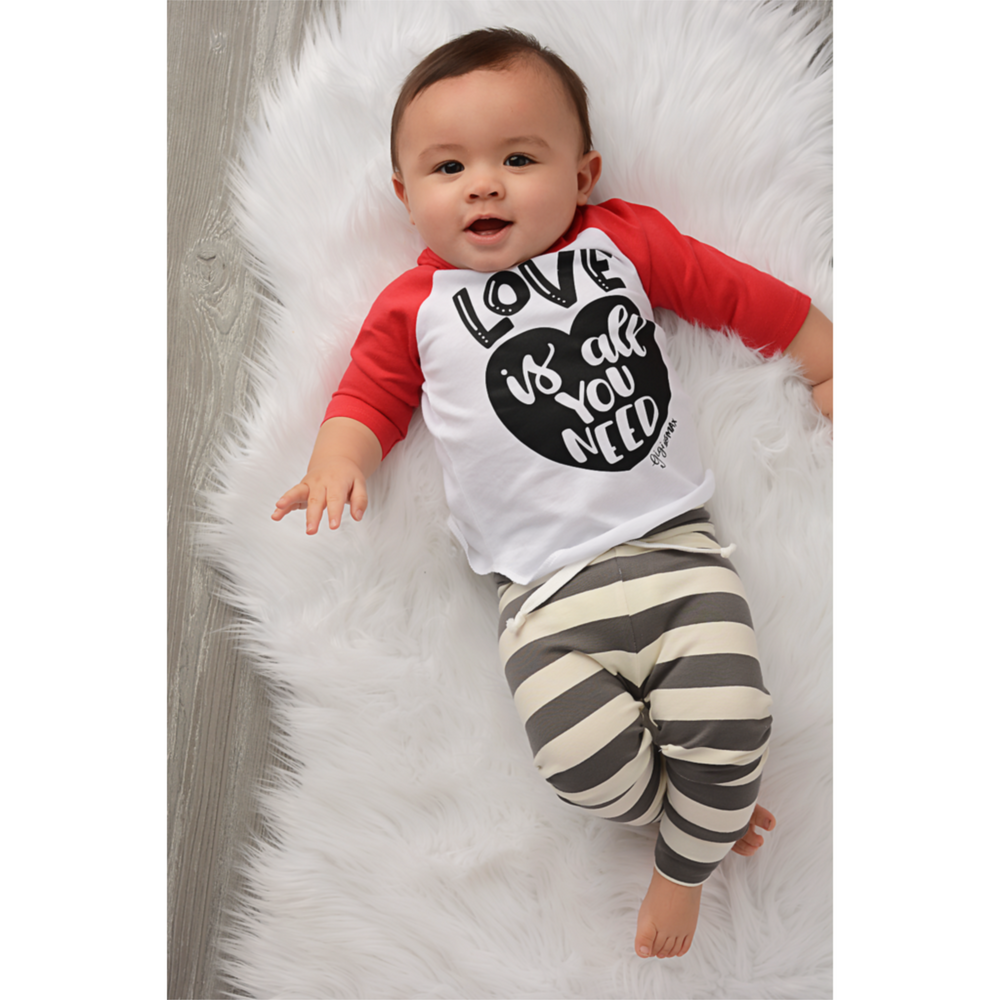Black sleeved raglan - love is all you need in CORAL - Gigi and Max
